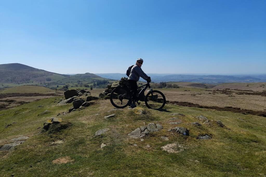 Rowan Cottages With Panoramic Views Of The Stiperstones And Walks On The Doorstep Shrewsbury Luaran gambar