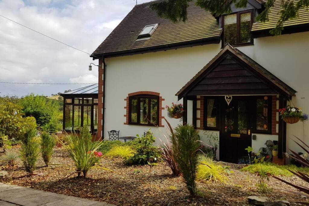 Rowan Cottages With Panoramic Views Of The Stiperstones And Walks On The Doorstep Shrewsbury Luaran gambar