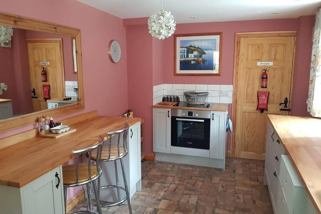 Rowan Cottages With Panoramic Views Of The Stiperstones And Walks On The Doorstep Shrewsbury Luaran gambar